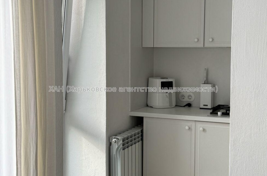 Продам квартиру, Юри Зойфера ул. , 2 кім., 75 м², евроремонт 