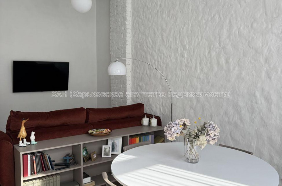 Продам квартиру, Юри Зойфера ул. , 2 кім., 75 м², евроремонт 