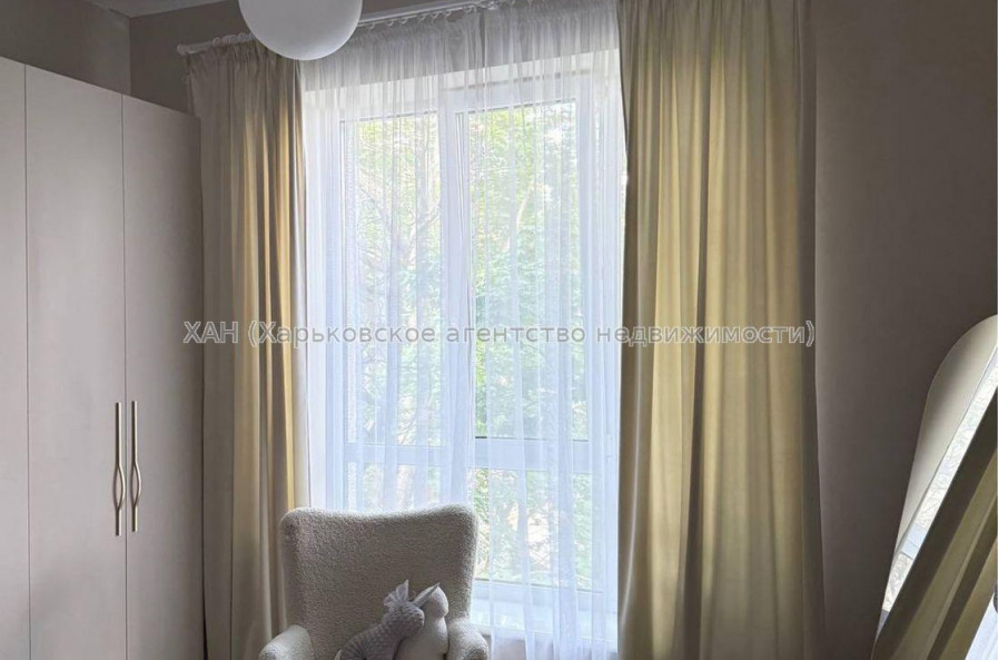 Продам квартиру, Юри Зойфера ул. , 2 кім., 75 м², евроремонт 