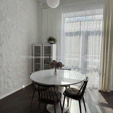 Продам квартиру, Юри Зойфера ул. , 2 кім., 75 м², евроремонт 