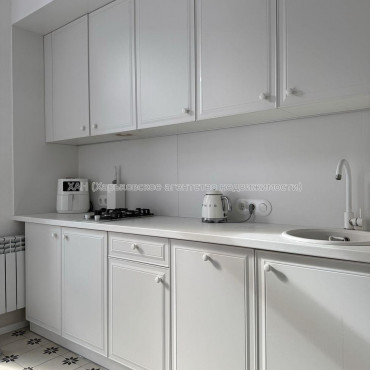 Продам квартиру, Юри Зойфера ул. , 2 кім., 75 м², евроремонт 