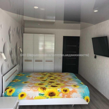 Продам квартиру, Ильинская ул. , 3 кім., 65 м², капитальный ремонт 