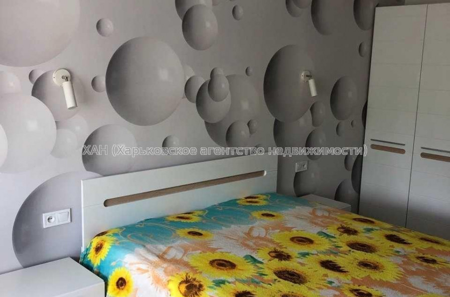 Продам квартиру, Ильинская ул. , 3 кім., 65 м², капитальный ремонт 