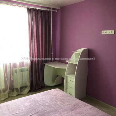 Продам квартиру, Ильинская ул. , 3 кім., 65 м², капитальный ремонт 
