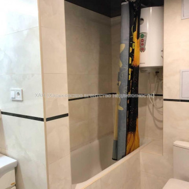 Продам квартиру, Ильинская ул. , 3 кім., 65 м², капитальный ремонт 