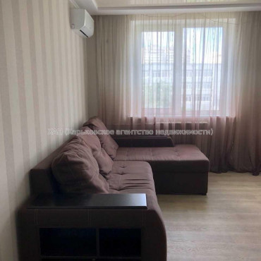 Продам квартиру, Ильинская ул. , 3 кім., 65 м², капитальный ремонт 