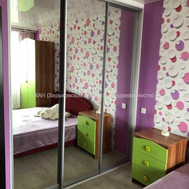 Продам квартиру, Ильинская ул. , 3 кім., 65 м², капитальный ремонт 