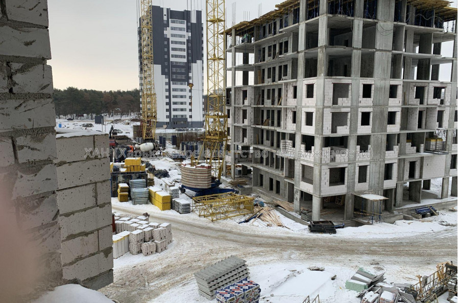 Продам квартиру, Непокоренных ул. , 2  ком., 66 м², без внутренних работ 