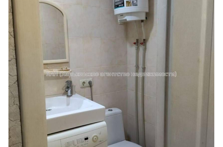 Продам квартиру, Любови Малой  просп. , 1  ком., 20 м², евроремонт 