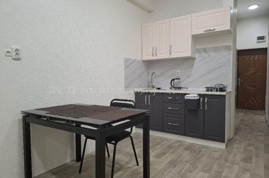 Продам квартиру, Салтовское шоссе , 1 кім., 35 м², евроремонт 