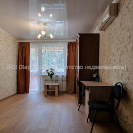 Продам квартиру, Матюшенко ул. , 1 кім., 38 м², капитальный ремонт