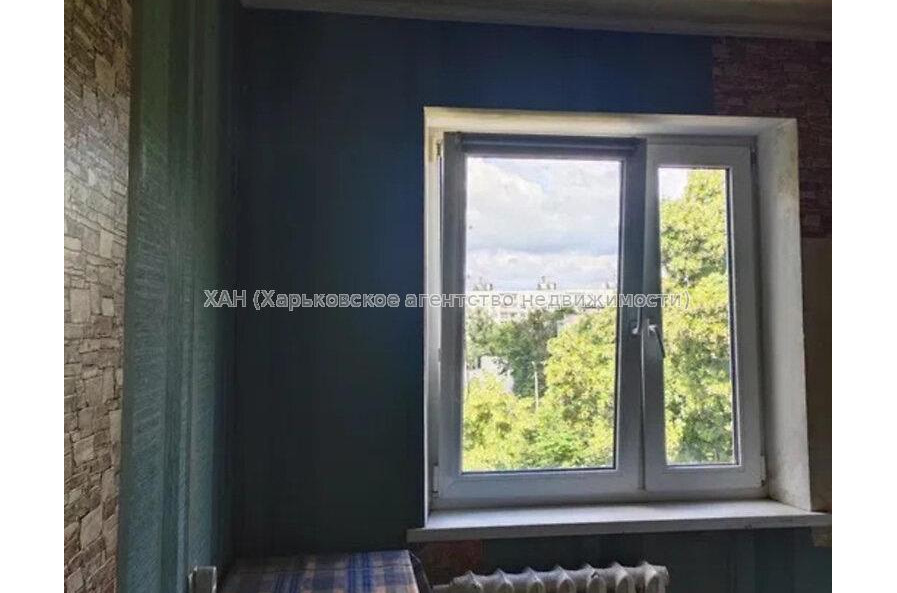 Продам квартиру, Бучмы ул. , 2 кім., 43.20 м², косметический ремонт 