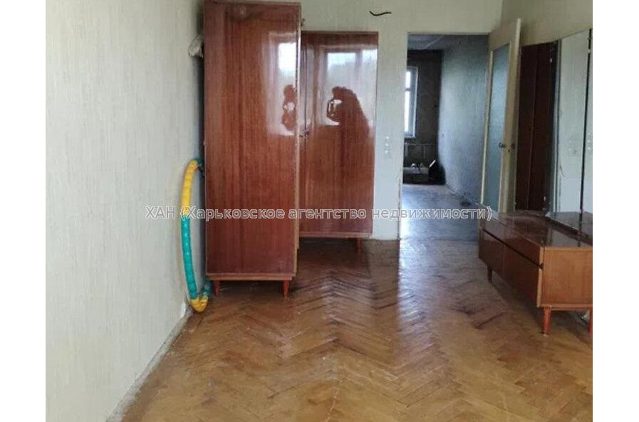 Продам квартиру, Бучмы ул. , 2 кім., 43.20 м², косметический ремонт 