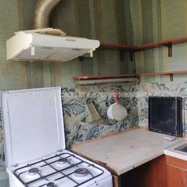 Продам квартиру, Бучмы ул. , 2 кім., 43.20 м², косметический ремонт 