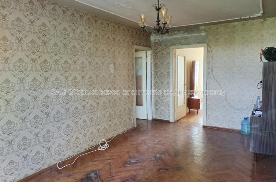 Продам квартиру, Бучмы ул. , 2 кім., 43.20 м², косметический ремонт 