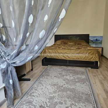 Продам квартиру, Соборности Украины ул. , 3 кім., 72 м², евроремонт 