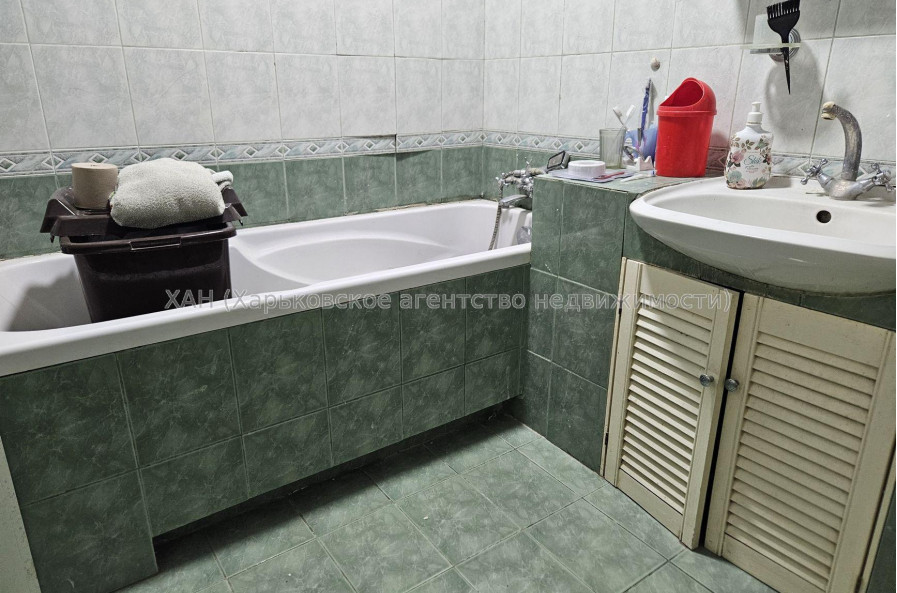 Продам квартиру, Соборности Украины ул. , 3 кім., 72 м², евроремонт 