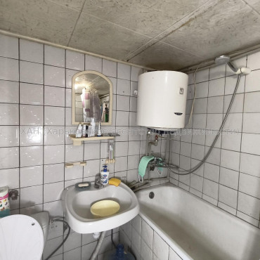 Продам дом, Осетинская ул. , 105.30 м², 3.50 сот., советский ремонт 