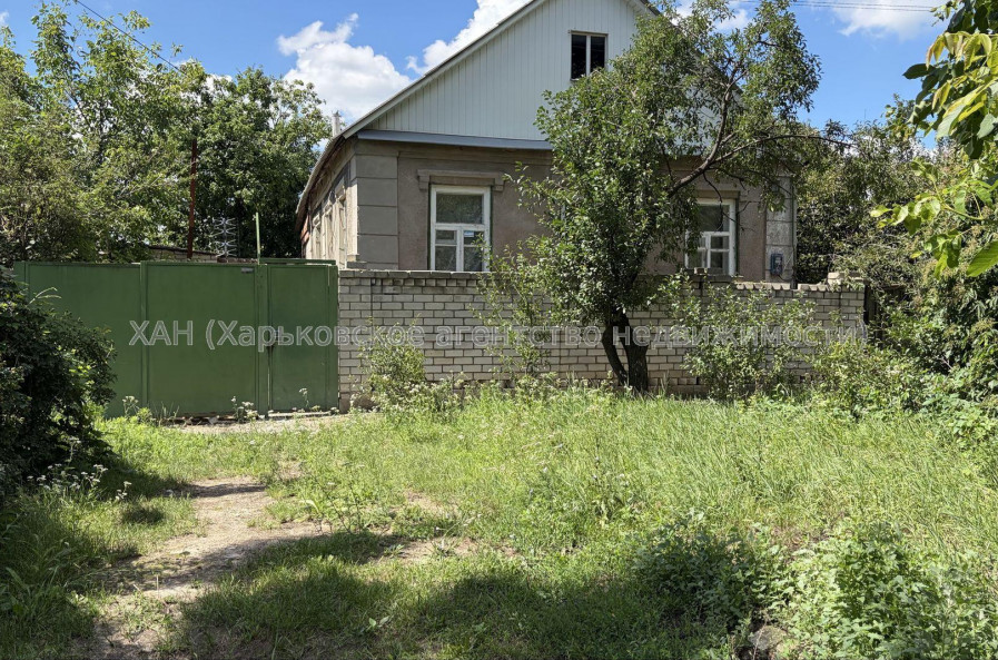 Продам дом, Осетинская ул. , 105.30 м², 3.50 сот., советский ремонт 