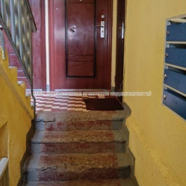 Продам квартиру, Глобинская ул. , 2  ком., 42.90 м², косметический ремонт 