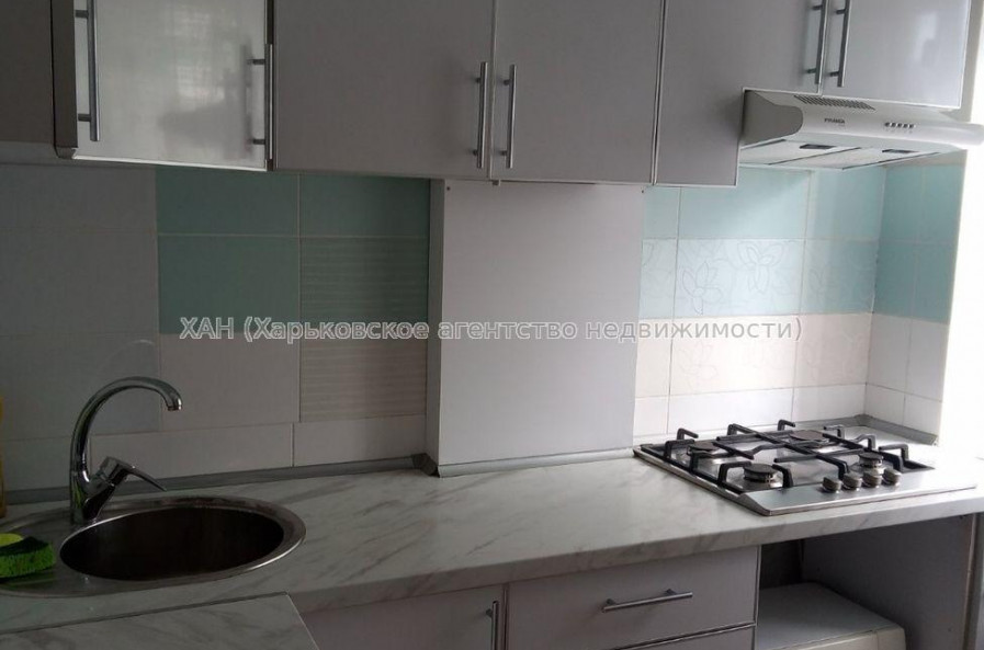 Продам квартиру, Науки просп. , 1 кім., 36 м², капитальный ремонт 
