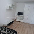 Продам квартиру, Науки просп. , 1 кім., 36 м², капитальный ремонт 