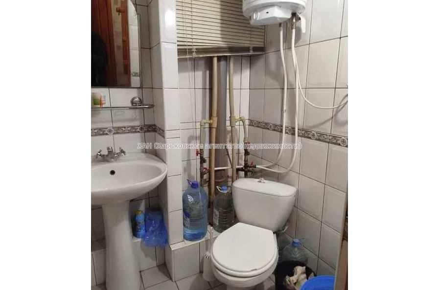 Продам квартиру, Науки просп. , 1 кім., 26 м², косметический ремонт 