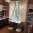 Продам квартиру, Науки просп. , 1 кім., 26 м², капитальный ремонт 