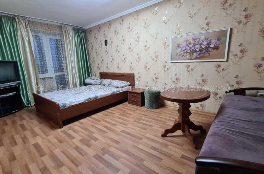 Продам квартиру, Шекспира ул. , 1 кім., 30 м², косметический ремонт 