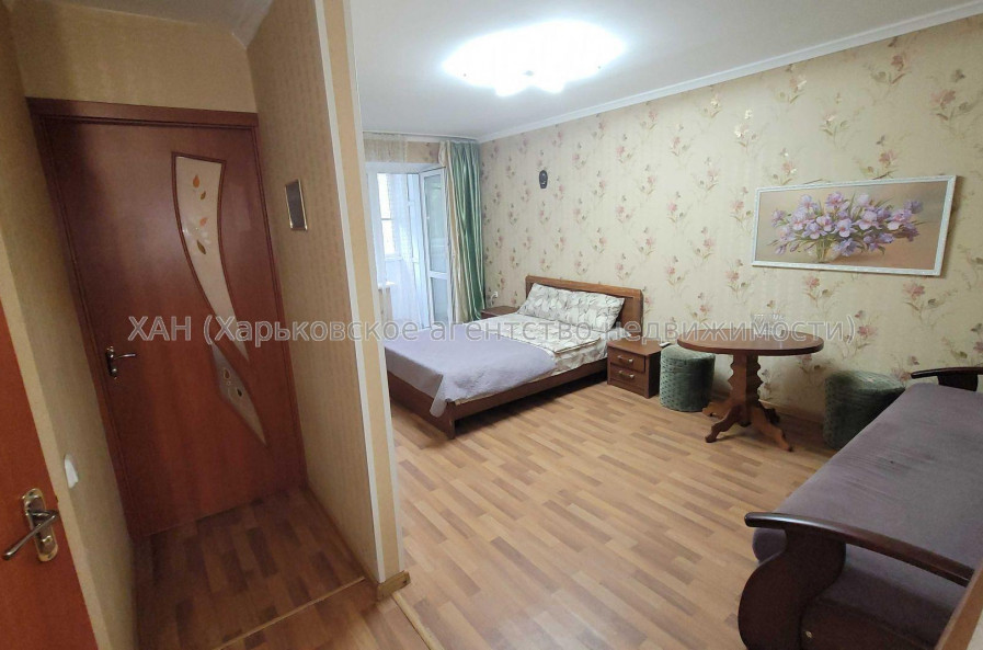 Продам квартиру, Шекспира ул. , 1 кім., 30 м², косметический ремонт 