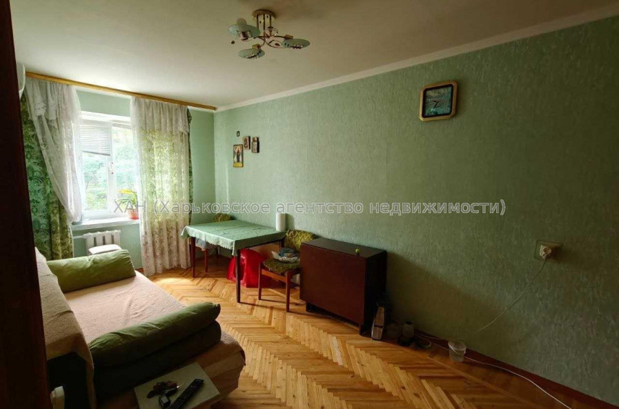 Продам квартиру, 2 кім., 44 м², косметический ремонт 
