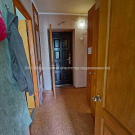 Продам квартиру, 2 кім., 44 м², косметический ремонт