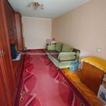 Продам квартиру, 2 кім., 44 м², косметический ремонт 