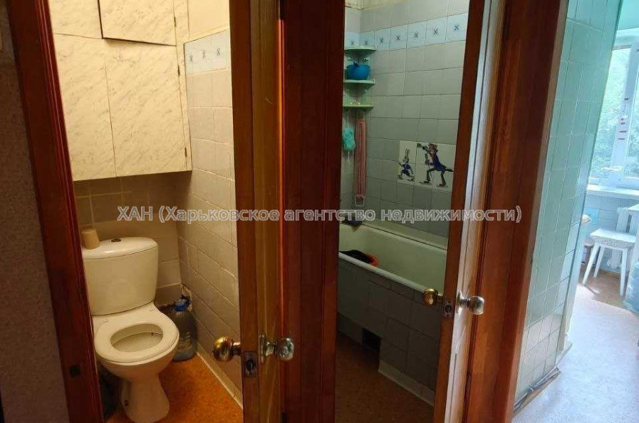 Продам квартиру, 2 кім., 44 м², косметический ремонт 