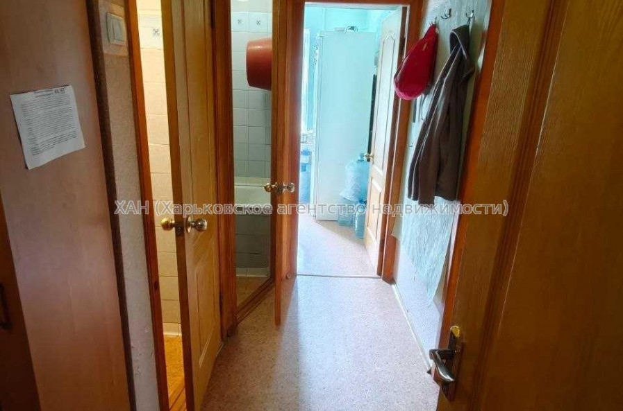 Продам квартиру, 2 кім., 44 м², косметический ремонт 