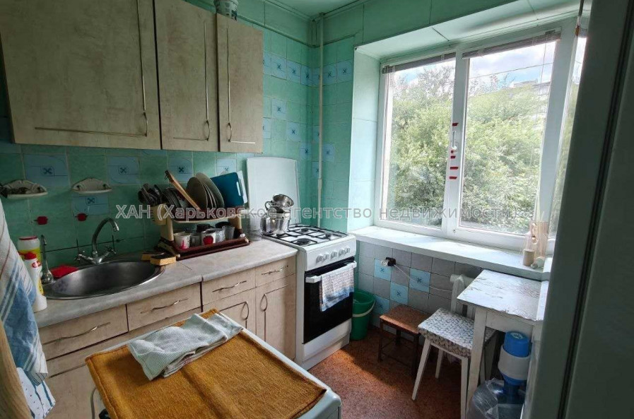 Продам квартиру, 2 кім., 44 м², косметический ремонт 
