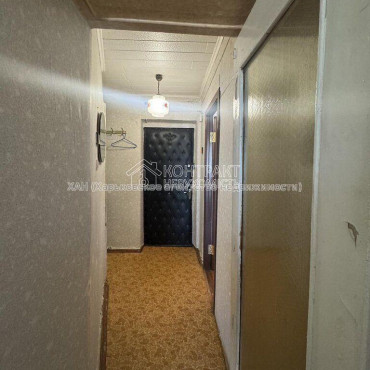 Продам квартиру, 23 Августа ул. , 1  ком., 35 м², советский ремонт 
