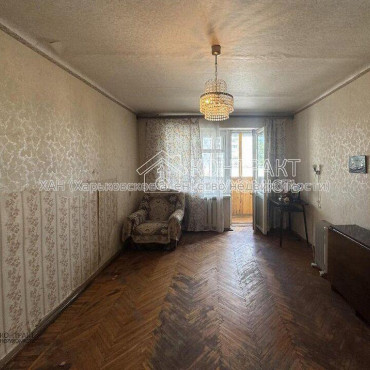 Продам квартиру, 23 Августа ул. , 1  ком., 35 м², советский ремонт 