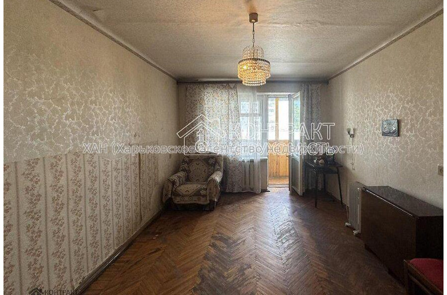 Продам квартиру, 23 Августа ул. , 1  ком., 35 м², советский ремонт 