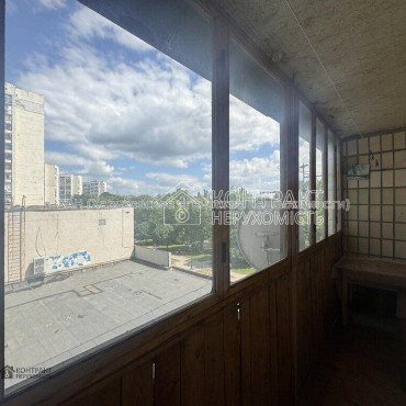 Продам квартиру, 23 Августа ул. , 1  ком., 35 м², советский ремонт 