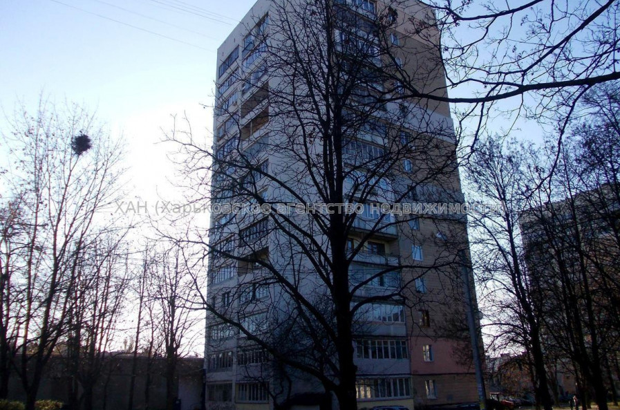 Продам квартиру, 23 Августа ул. , 2  ком., 43 м², советский ремонт 