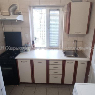 Продам квартиру, Большая Панасовская ул. , 2  ком., 50 м², без ремонта 