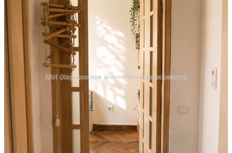 Продам квартиру, Чичибабина Бориса ул. , 3 кім., 72 м², капитальный ремонт 