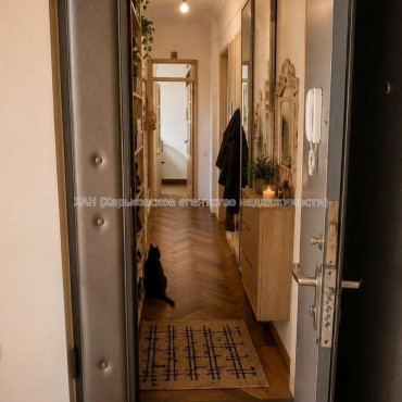Продам квартиру, Чичибабина Бориса ул. , 3 кім., 72 м², капитальный ремонт 