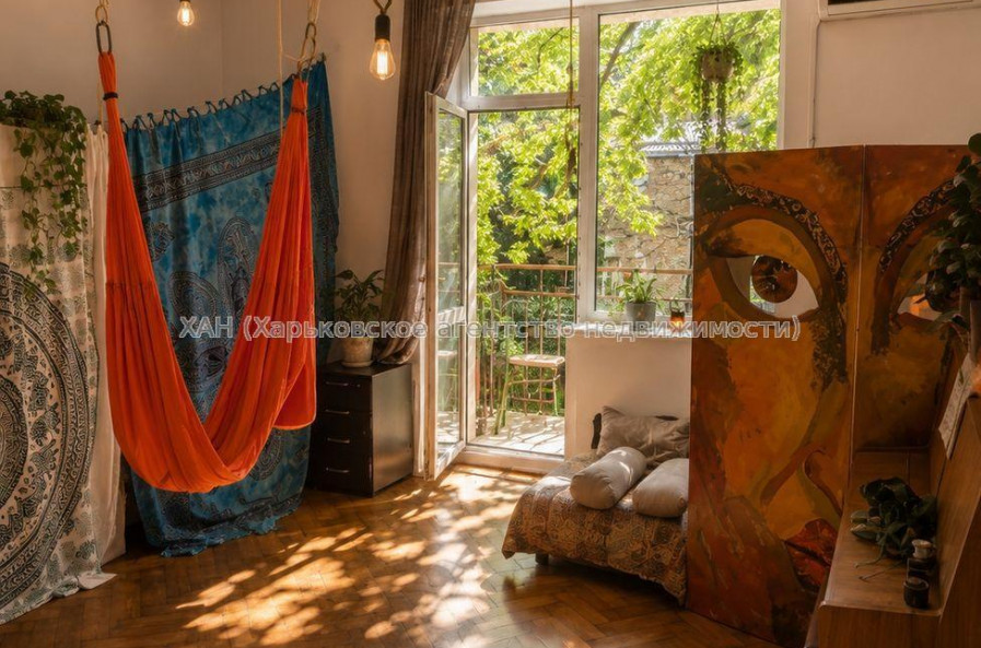 Продам квартиру, Чичибабина Бориса ул. , 3 кім., 72 м², капитальный ремонт 