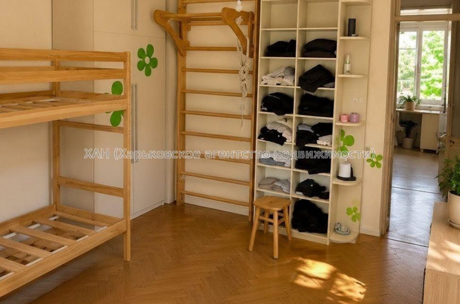 Продам квартиру, Чичибабина Бориса ул. , 3 кім., 72 м², капитальный ремонт 
