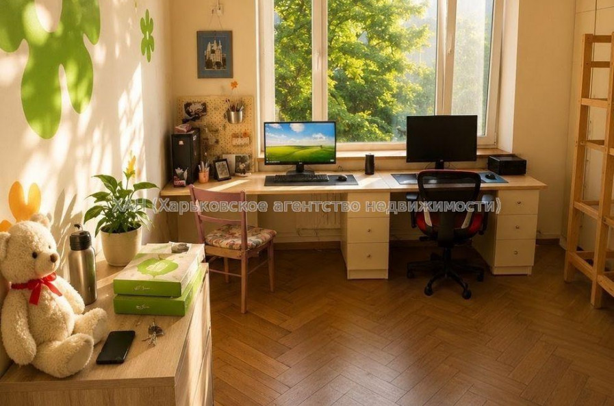 Продам квартиру, Чичибабина Бориса ул. , 3 кім., 72 м², капитальный ремонт 