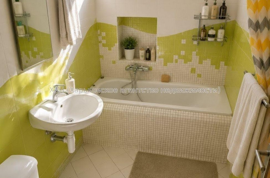 Продам квартиру, Чичибабина Бориса ул. , 3 кім., 72 м², капитальный ремонт 