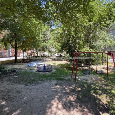 Продам квартиру, Сумская ул. , 4  ком., 114 м², без ремонта 