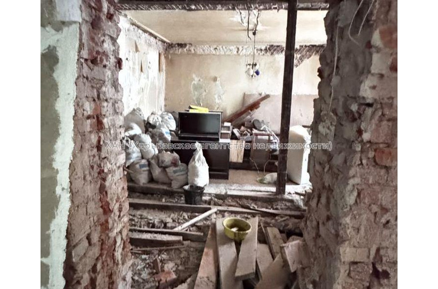 Продам квартиру, Сумская ул. , 4  ком., 114 м², без ремонта 